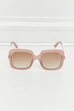 Oversized Square Sunglasses with Metal-Plastic Hybrid Frame