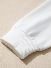 White ribbed knit cuff on pearl plaid christmas tree patched drop shoulder sweatshirt sleeve in cotton blend
