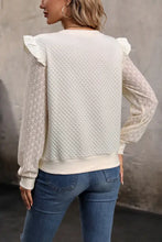 Perfee cream quilted V-neck ruffle trim long sleeve sweatshirt