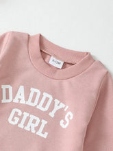 Pink long-sleeved Daddy’s Girl sweatshirt in pants set for babies and toddlers