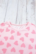 Pink heart-patterned cotton t-shirt in long sleeve pajama set with shorts length