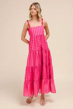 Pink Tiered Maxi Dress with Colorful Chain Strap Casual Dresses