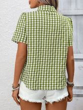 Green and white checkered plaid button short sleeve shirt with collar and short sleeves for casual wear