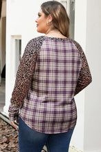 Plus size leopard raglan sleeve plaid T-shirt for women