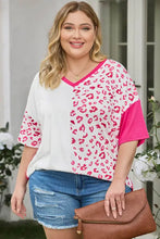 Plus size leopard V-neck T-shirt with short sleeve pink accents