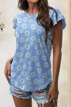 Light blue printed round neck short sleeve T-shirt with daisy polka dot pattern