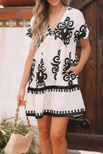 Printed V-Neck Short Sleeve Dress Casual Dresses