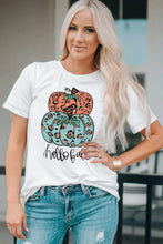 White short-sleeve pumpkin graphic t-shirt with stacked leopard print pumpkins