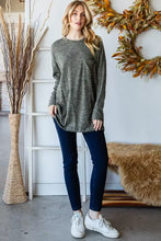 Reborn J Button olive green round neck long sleeve T-shirt on woman