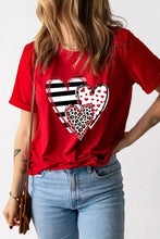 Red heart round neck short sleeve t-shirt with side ruching
