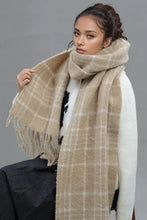 Red plaid thermal scarf with fringe for women