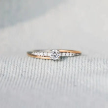 Rose gold-plated sterling silver ring with inlaid zircon bicolor accents