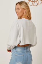 Light gray round neck dropped shoulder cropped sweatshirt