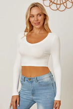 Women’s round neck long sleeve cropped white T-shirt