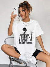 White round neck short sleeve t-shirt with skeleton graphic