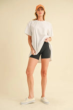 Round Neck Short Sleeve Oversized White T Shirt for Women