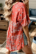 Women’s rust red short-sleeve paisley print tunic top