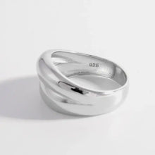 Polished sterling silver bulging ring with layered dome design