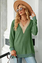 Long sleeve green V-neck T-shirt with beige crochet trim