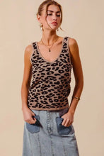 So me leopard knitted lightweight beige and black leopard print tank top with scoop neckline and v neck design