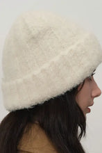 Fluffy off-white solid color thermal knit hat