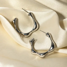 Silver stainless steel 18k gold-plated wavy C-hoop earrings pair