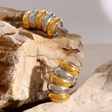 18k gold-plated contrast stud earrings in two-tone steel design