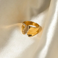 Gold steel inlaid rhinestone bypass ring with wavy pave diamonds