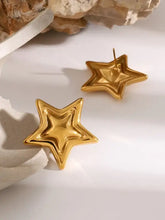 Shiny 18k gold-plated stainless steel star stud earrings