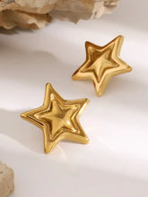 Shiny 18k gold-plated stainless steel star stud earrings