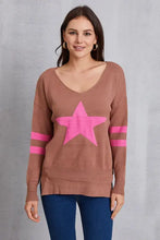 Brown star scoop neck drop shoulder T-shirt with pink star and sleeve stripes