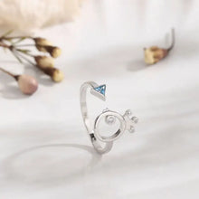 Sterling silver inlaid zircon ring with blue gemstone and crown design