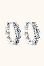 Oorbellen van sterling zilver met moissaniet huggies en elk 5 rondgeslepen diamanten