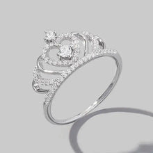 Sterling silver ring with crown shape zircon and heart design