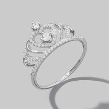 Sparkling sterling silver ring with crown shape zircon and heart design