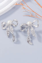 Synthetic Pearl and Silver Bow Jewelry Set with Necklace and Earrings