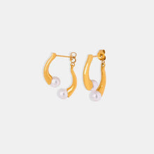 Synthetic pearl asymmetrical titanium steel earrings with gold tones and white pearls