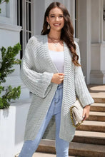 Hellblauer Strickcardigan in großen Größen mit Struktur und Glockenärmel-Länge