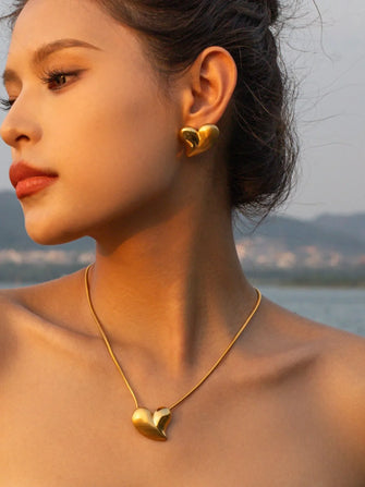 Three Gold Heart Pendants Necklace 18K Plated with Adjustable Chain Length Gold One Size