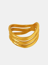 Polished 18k gold-plated titanium steel three-layered ring with wavy bands