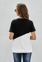 Womens black and white color block round neck tee with short sleeves