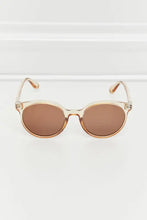 Two-Tone Ruched Drawstring Top with Round Brown Sunglasses Set Sunglasses