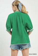 Umgee textured jacquard contrast trim top in kelly green with puffed sleeves and jacquard contrast trim detail