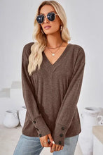 Women’s long-sleeved V-neck dropped shoulder T-shirt in mottled brown with cuff buttons