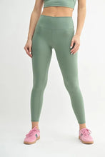 Venice Cloud Light Contour Sage Green High-Waisted Athletic Leggings MOSS