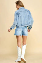 Veveret Button Up Pearl Detail Long Sleeve Denim Jacket Woman Outerwear