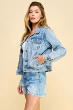Veveret Button Up Pearl Detail Long Sleeve Denim Jacket Woman Outerwear
