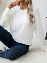 White Long Sleeve Sweatshirt for Women Basic Tunic Top