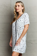 White Star Pattern Sleepwear Dress with Short Sleeves