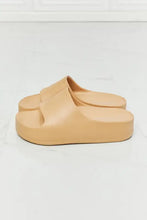 WILD DIVA Summer Feels Platform Slide Woman Slippers